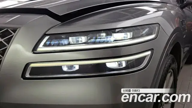 Genesis GV80 2023 — ფოტო 21/33