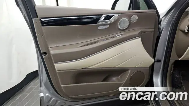Genesis GV80 2023 — ფოტო 26/33