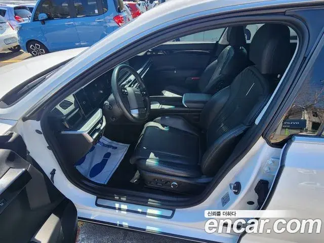 Hyundai Grandeur Hybrid 2023 — Şəkil 2/20