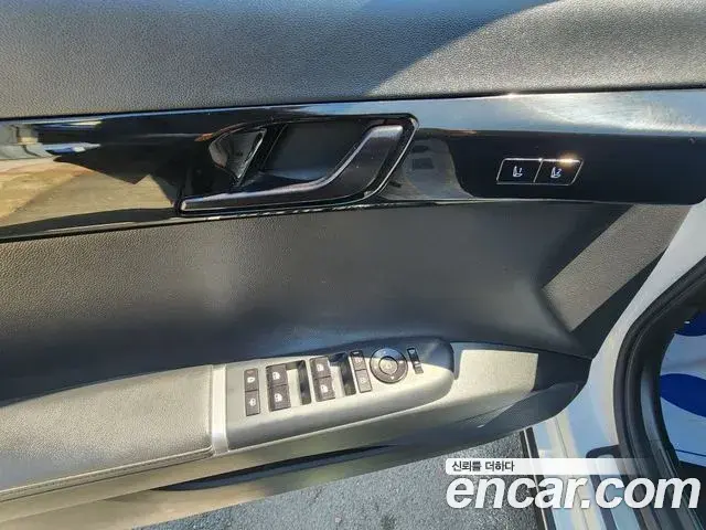 Hyundai Grandeur Hybrid 2023 — Şəkil 3/20