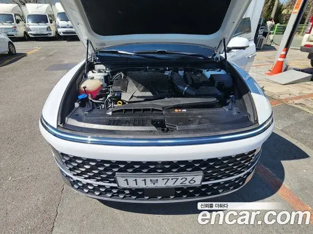 Hyundai Grandeur Hybrid 2023 — Şəkil 6/20
