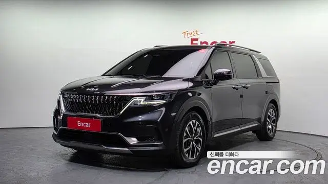 Kia Carnival 2021 — Фото 1/20