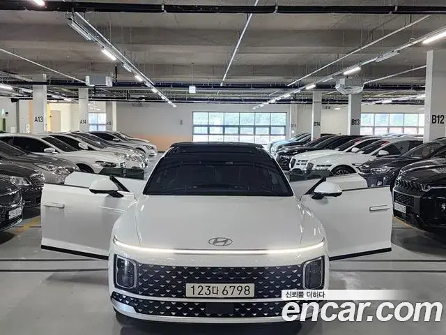 Hyundai Grandeur Hybrid 2023 — Şəkil 16/20