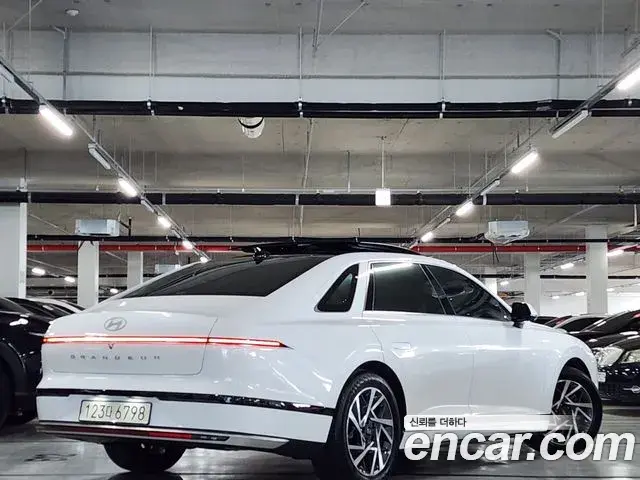 Hyundai Grandeur Hybrid 2023 — Şəkil 19/20