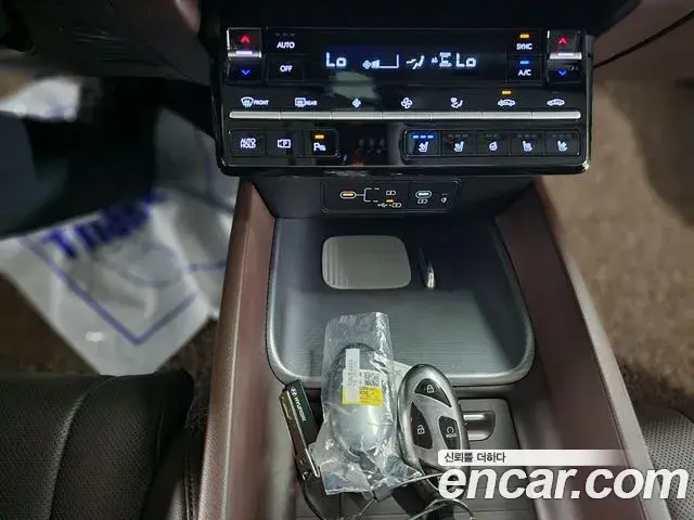 Hyundai Grandeur Hybrid 2023 — Şəkil 15/20