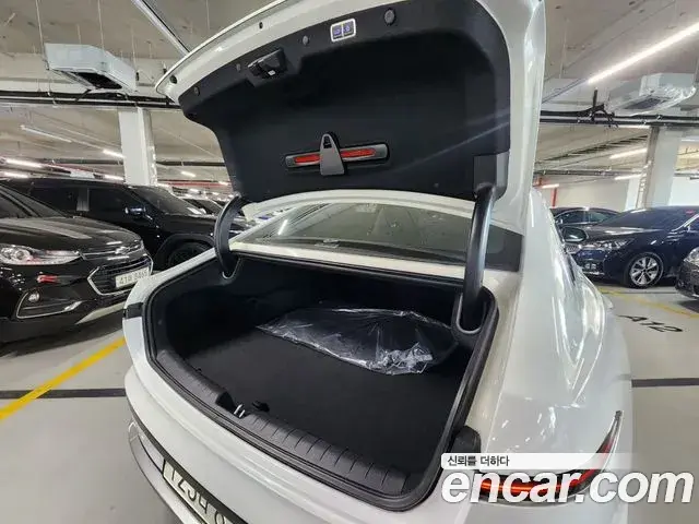 Hyundai Grandeur Hybrid 2023 — Şəkil 7/20