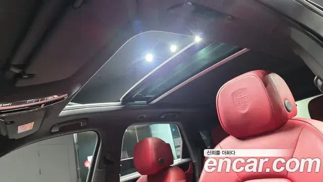 Porsche Cayenne 2021 — Şəkil 22/30