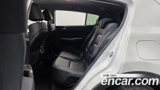 Kia Sportage The Bold 2019 — Фото 12/20