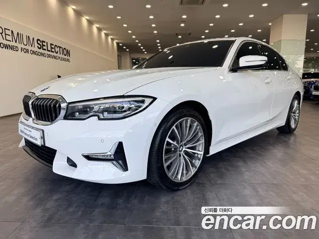 BMW 3 Series 2022 — Şəkil 2/18