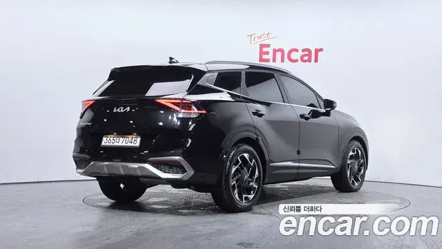 Kia Sportage 2022 — Фото 2/20