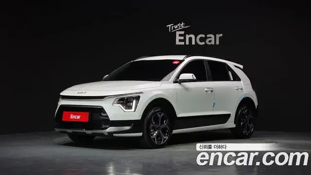 Kia Niro 2025 — Photo 9/32