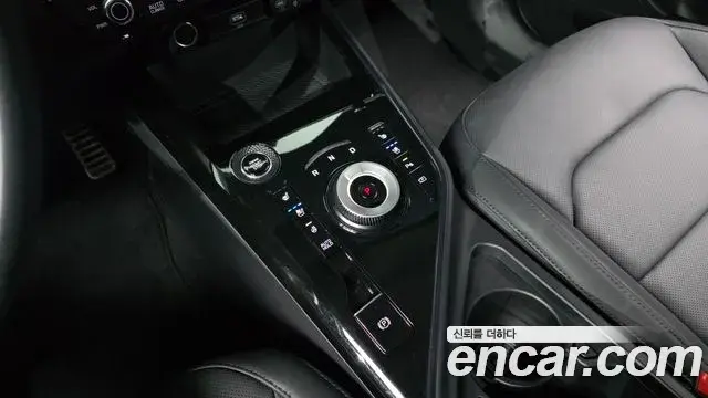 Kia Niro 2025 — Photo 15/32