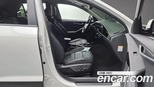 Kia Niro 2025 — Photo 5/32