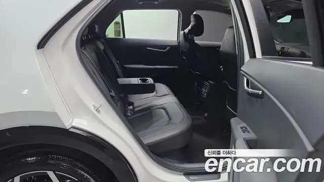 Kia Niro 2025 — Photo 8/32