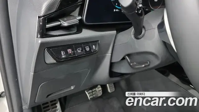 Kia Niro 2025 — Photo 14/32