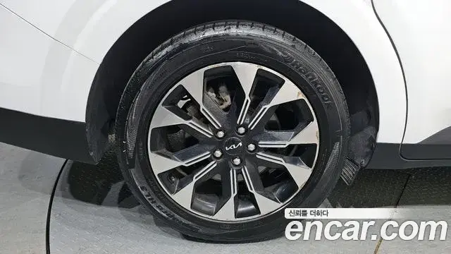 Kia Carnival 2022 — Фото 5/20