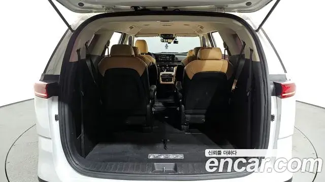Kia Carnival 2022 — Фото 20/20