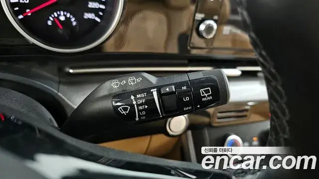 Kia Carnival 2022 — Şəkil 13/30