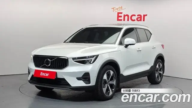 Volvo XC40 2023 — Фото 20/20