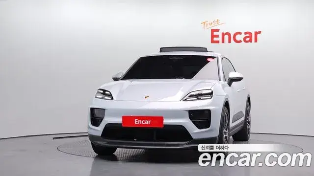Porsche Macan EV 2025 — Photo 11/20