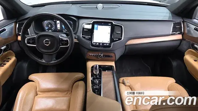 Volvo XC90 2018 — Фото 7/20
