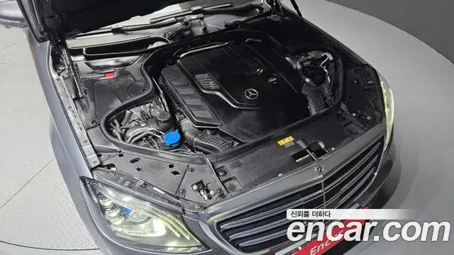 Mercedes-Benz S-Class 2020 — ფოტო 27/35