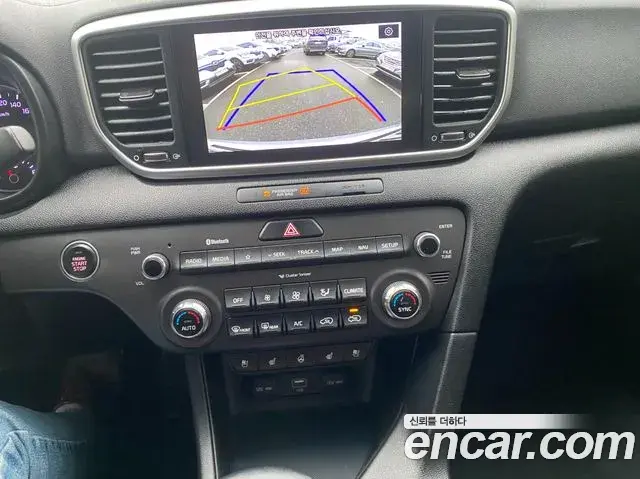 Kia Sportage The Bold 2019 — ფოტო 8/20