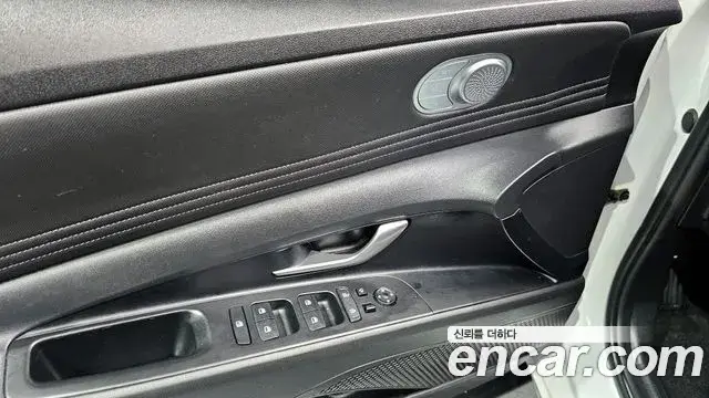 Hyundai Avante 2021 — Photo 16/20