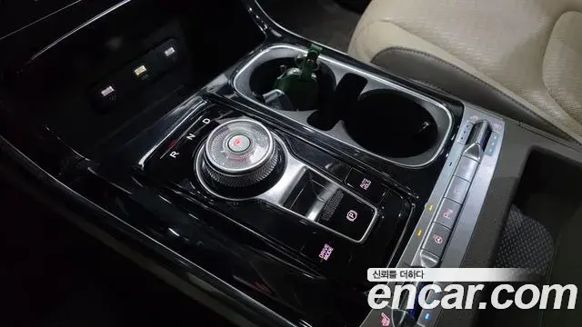Kia Carnival 2020 — Фото 9/20