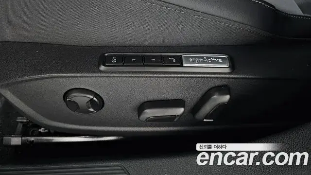 Volkswagen Golf 2025 — ფოტო 30/34