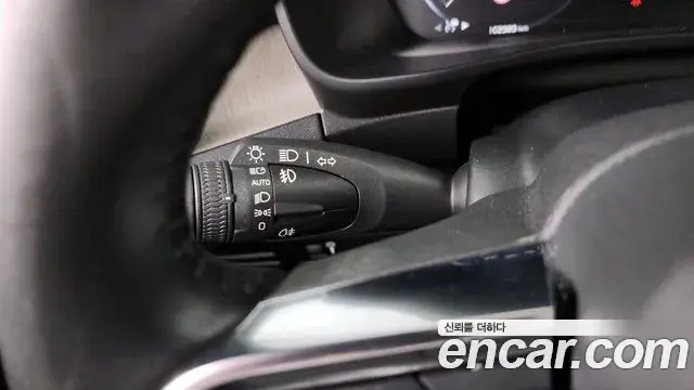 Volvo XC40 2020 — Photo 4/34
