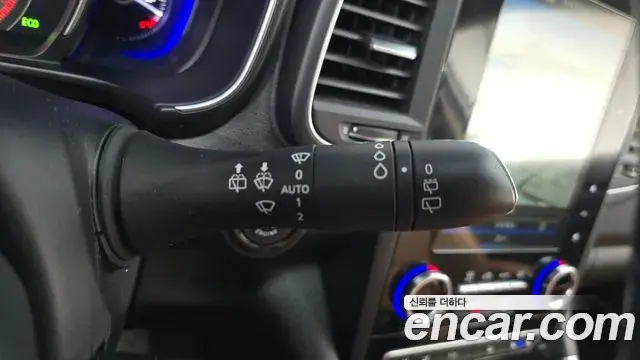 Renault Samsung QM6 2021 — Şəkil 14/32