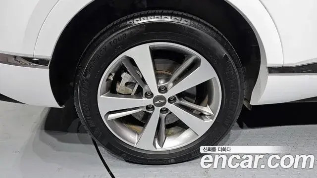 Genesis GV80 2020 — ფოტო 18/20