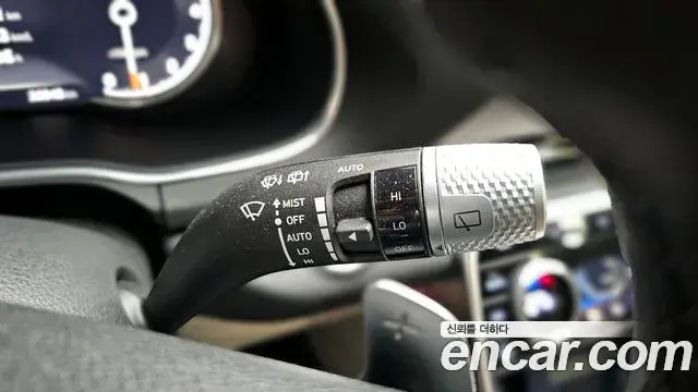 Genesis GV80 2020 — ფოტო 15/20
