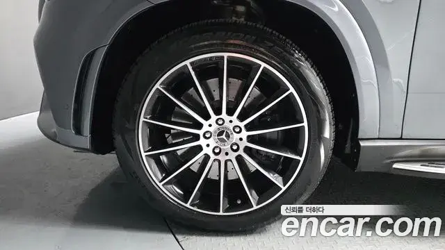 Mercedes-Benz GLE-Class 2022 — ფოტო 18/34