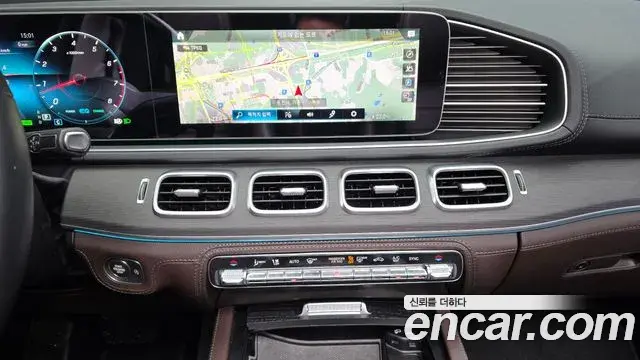 Mercedes-Benz GLE-Class 2022 — ფოტო 3/34