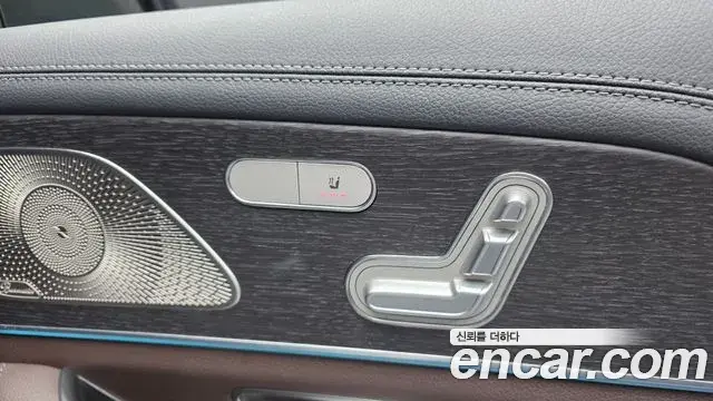Mercedes-Benz GLE-Class 2022 — ფოტო 7/34