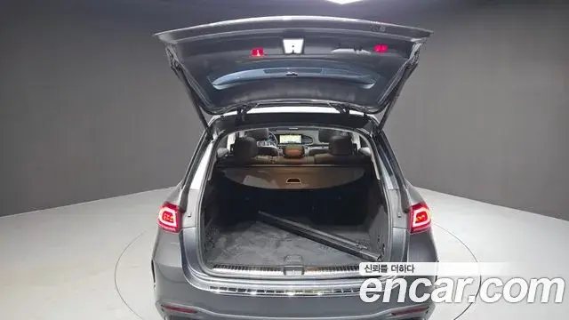 Mercedes-Benz GLE-Class 2022 — ფოტო 8/34