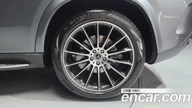 Mercedes-Benz GLE-Class 2022 — ფოტო 5/34