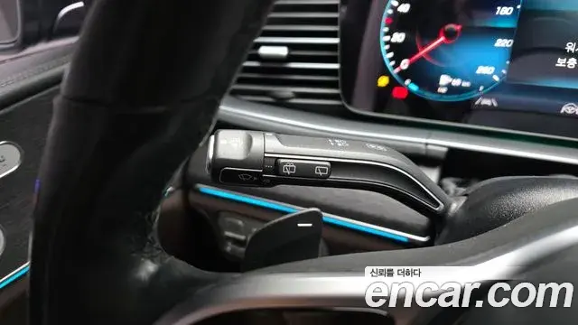 Mercedes-Benz GLE-Class 2022 — ფოტო 1/34
