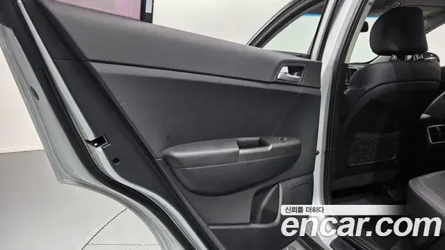 Kia Sportage The Bold 2020 — Şəkil 22/30