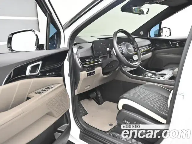 Kia Carnival 2024 — Фото 11/20