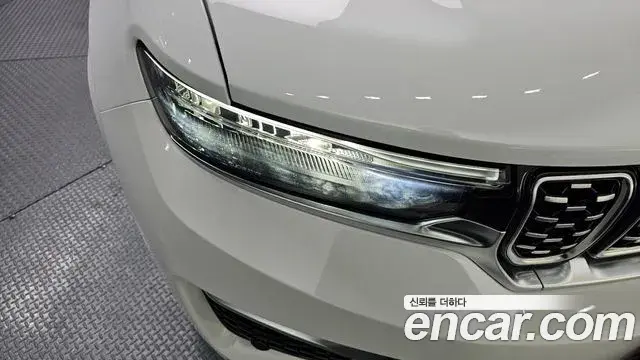 Jeep Grand Cherokee 2022 — Şəkil 13/33