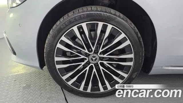 Mercedes-Benz S-Class 2021 — Photo 11/30