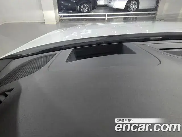 Audi A4 2019 — ფოტო 3/20
