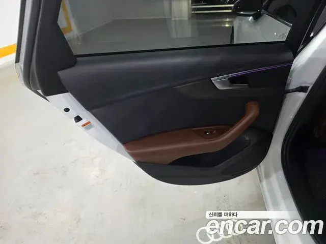 Audi A4 2019 — ფოტო 2/20