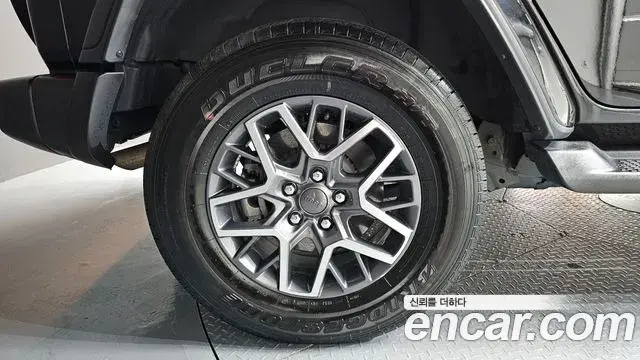 Jeep Wrangler 2022 — Photo 18/20