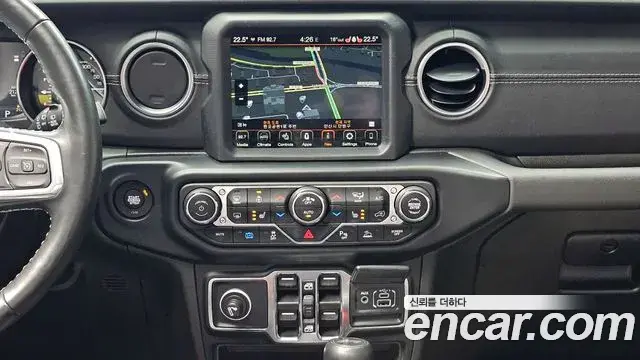 Jeep Wrangler 2022 — Photo 11/20