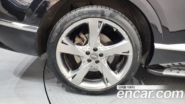 Genesis GV80 2020 — Photo 15/20
