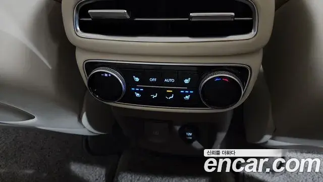 Genesis GV80 2020 — Photo 14/20